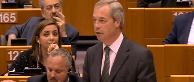 Nigel Farage către parlamentarii europeni: N-ați muncit cu-adevărat în viața voastră, nu ați lucrat nicăieri, n-ați creat un loc de muncă. Ați impus europenilor o Uniune pe ASCUNS, fără să le spuneți nimic!
