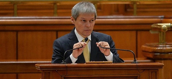 Un preot român din SUA îl desființează pe Cioloș: Discursul premierului, o penibilă conferință a unui guru. Se comportă cum au făcut-o toți tiranii lumii, Stalin, Hitler, Ceaușescu, Mao