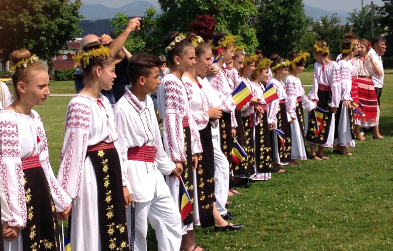 Imagini pentru sanziene la tg jiu