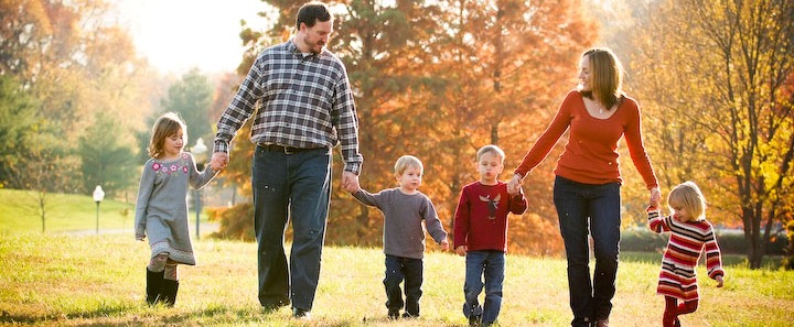 Imagini pentru familie ortodoxa