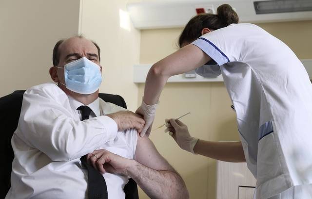 Dublu vaccinat cu Astra-Zeneca, premierul francez Jean Castex a fost testat pozitiv la coronavirus