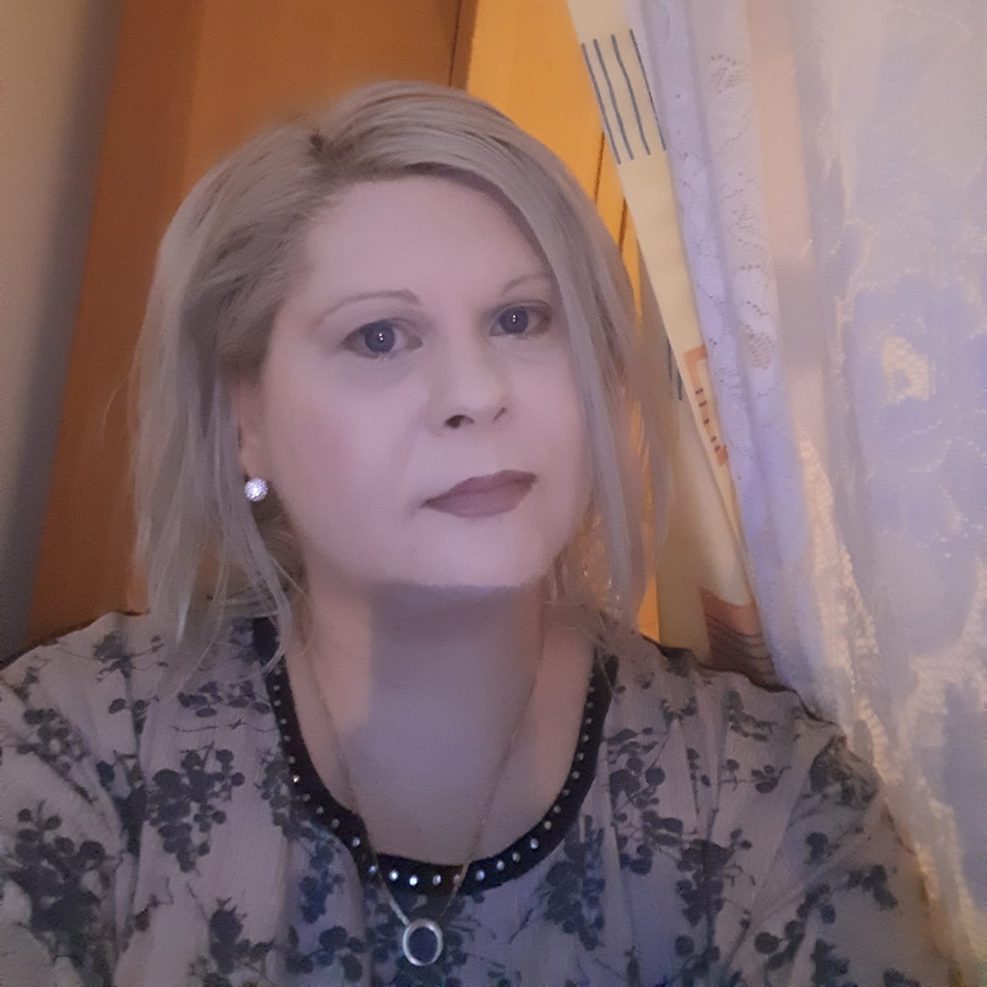 Pacientă bolnavă de cancer, refuzată la internare la Institutul Oncologic Cluj pe motiv de test Covid, deși era asimptomatică și trecută prin boală. Medicul că nevaccinații sunt „tâmpiți” și „idioți”