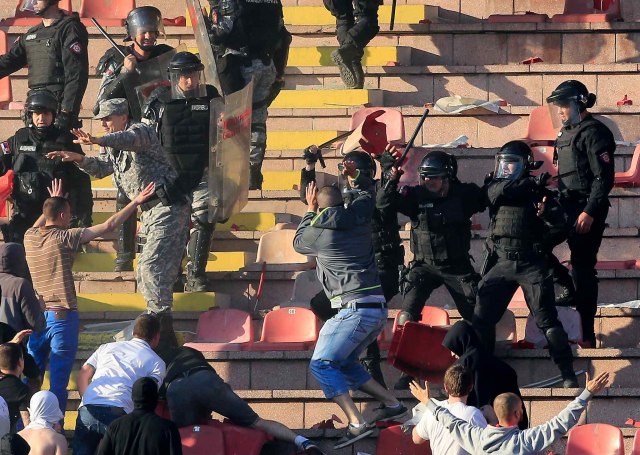 Violenţă la derbiul Serbiei, Steaua Roşie vs Partizan