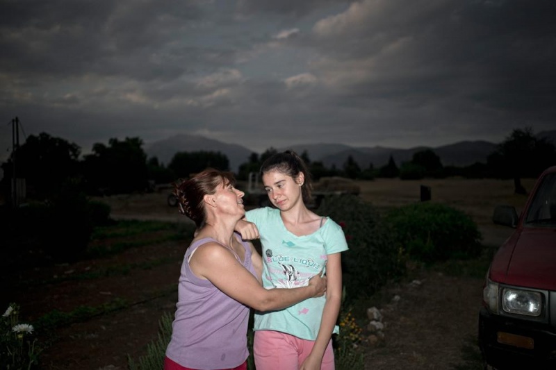 Familiile din Grecia au redus la extrem cheltuielile pe haine și pantofi