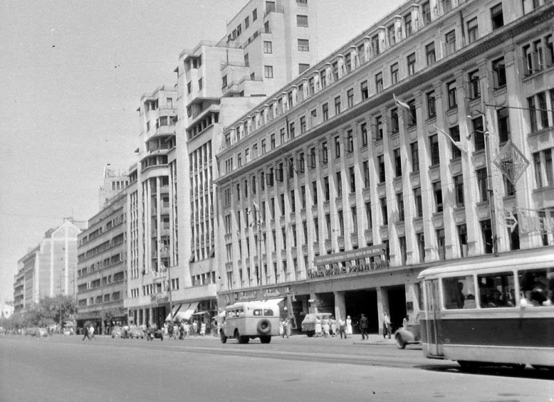 Bd. Magheru, 1957