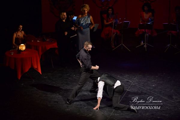 Luna tango, premieră la Craiova