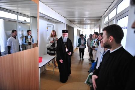 Mitropolitul Olteniei le-a dăruit binecuvântare arhierească 7