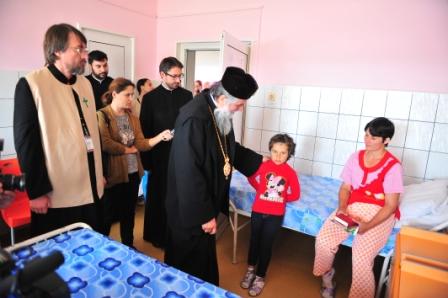 Mitropolitul Olteniei le-a dăruit binecuvântare arhierească 11