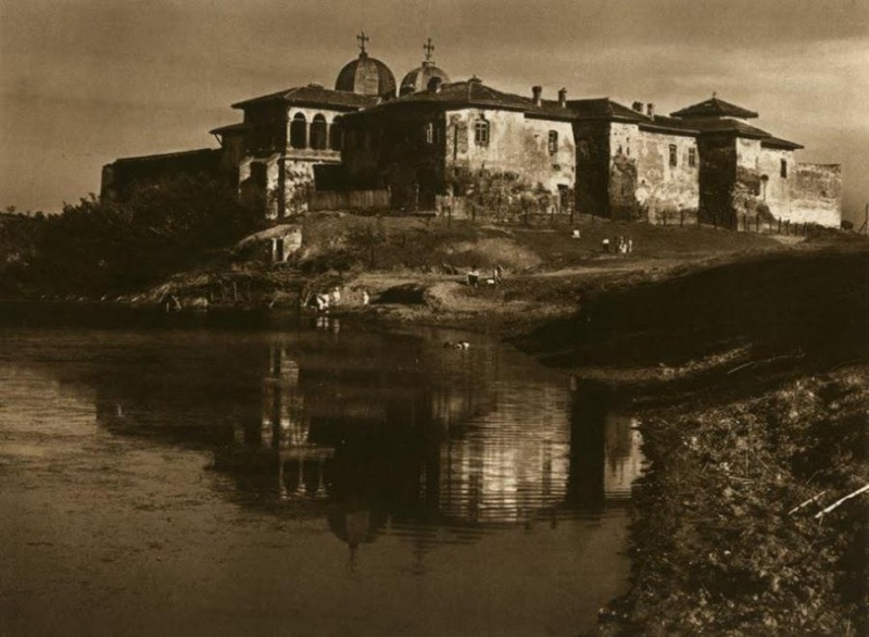 Mănăstirea Comana