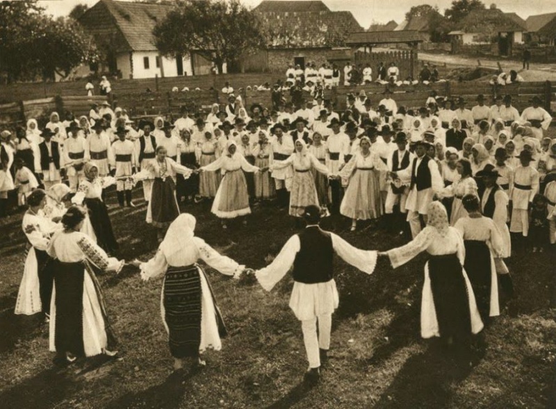 Rusus Bârgăului – horă