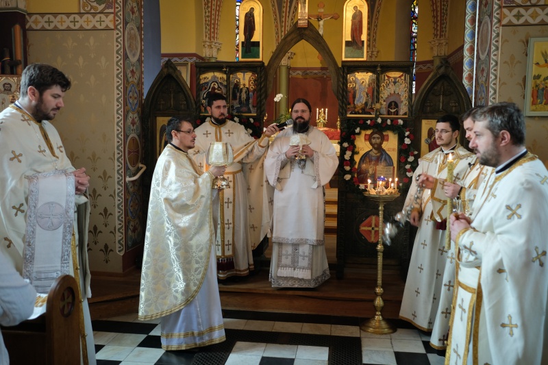 PS Macarie s-a aflat în mijlocul românilor și a doua și a treia zi de Paști