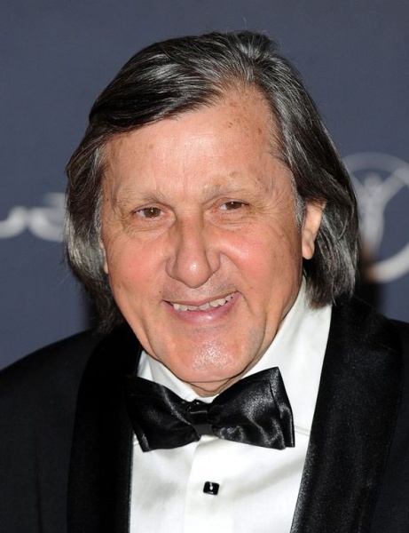 Ilie Năstase, elegant