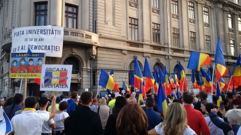 În jurul Balconului