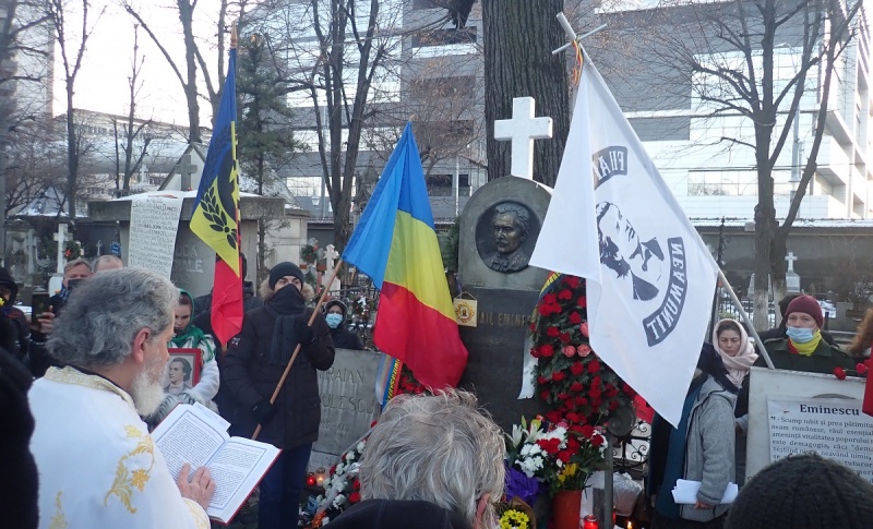 La Mormântul lui Eminescu de ziua lui cu Părintele Emanuel Ganciu