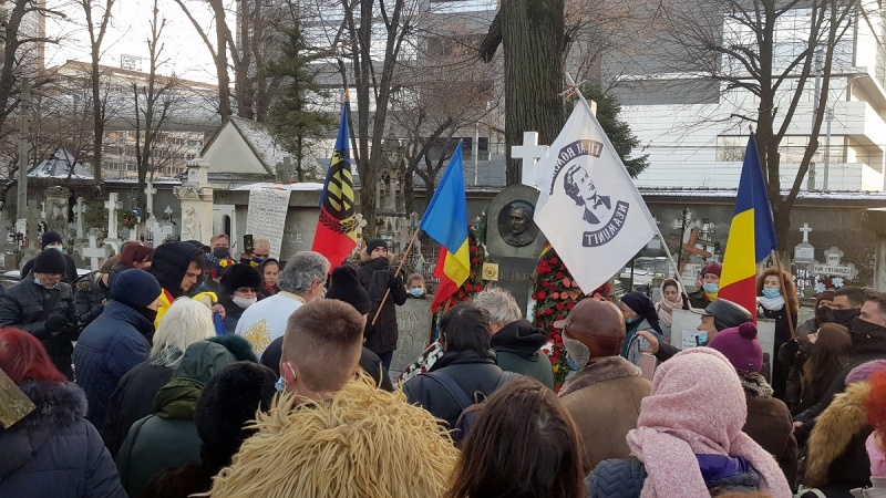 La Mormântul lui Eminescu de ziua lui