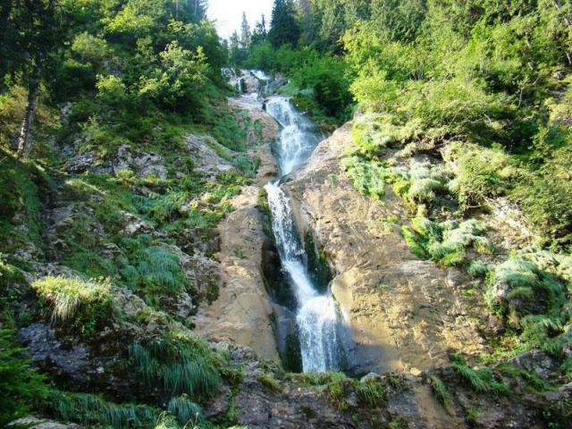 Locul 2: Cascada Cailor