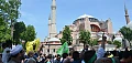 Mii de credincioși musulmani au cerut transformarea catedralei Sfânta Sofia în moschee: Lanțurile să fie rupte! Vrem să ne rugăm aici!