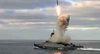 Rusia trimite în Mediterană nave de război dotate cu rachete nucleare