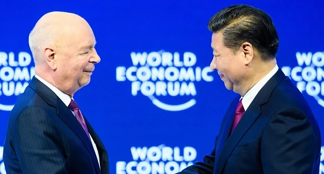 Foto de Arhivă: Klaus Schwab și Xi Jinping la Davos