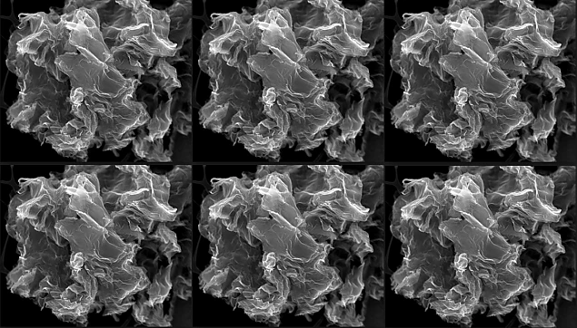 Foto: Pulbere de oxid de grafen (microscop electronic  de scanare)