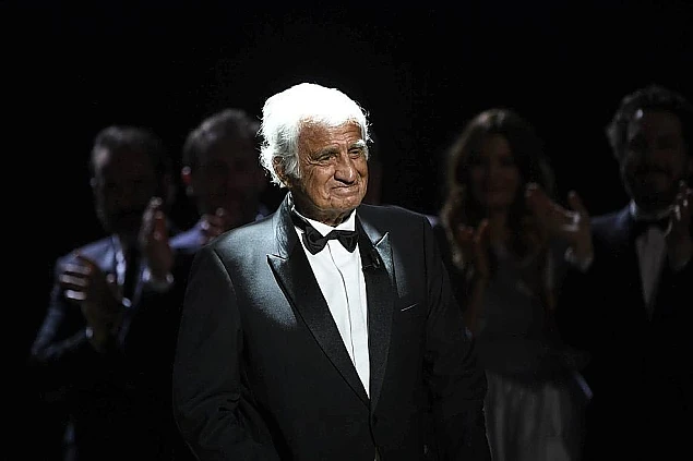 Foto: Jean-Paul Belmondo la premiile César din 2004 (arhivele AFP)