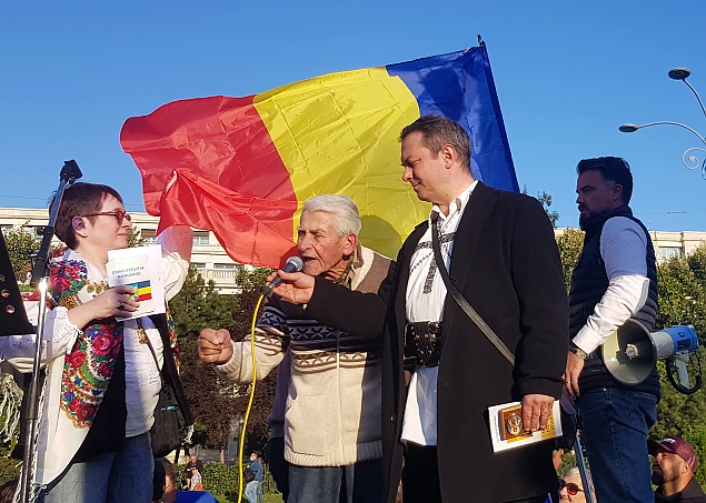 Generalulo Radu Thedoru la marele miting pentru libertate din Piața Victoriei, 2 octombrie 2021