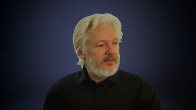Julian Assange, avertisment sumbru: GeneraÈia nÄscutÄ acum este ultima generaÈie LIBERÄ!