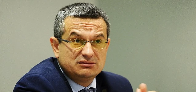 Șeful CNCD, Csaba Astalosz, amenință cu CEDO parlamentarii care au respins parteneriatul civil între homosexuali
