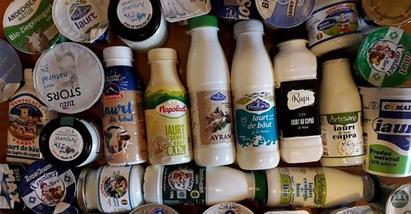 AsociaÈia Pro Consumatori: Doar 1 din 10 tipuri de iaurt este fabricat 100% din lapte romÃ¢nesc. 9 din 10 tipuri de iaurt conÈin lapte praf