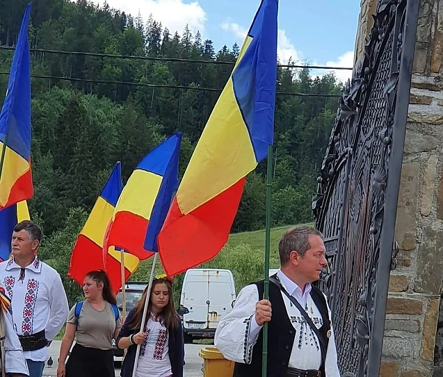 Mihai Tîrnoveanu: De Ziua Drapelului, 26 iunie, ora 18, înălțăm în aer un Steag Tricolor de 3 metri cu ajutorul a 300 de baloane cu heliu. Ajută și tu!