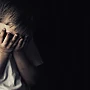 Marea Britanie: Un pedofil condamnat a primit în custodie o fetiță pe care a violat-o și a abuzat-o sexual timp de mai mulți ani iar ulterior a lăsat-o însărcinată